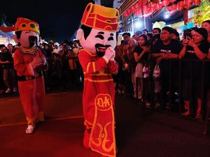 Boneka Chai Sin Ya Meriahkan Pembukaan Festival Cap Go Meh Pontianak