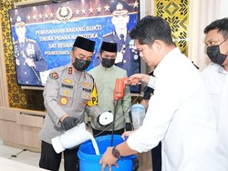 Cegah Peredaran Gelap Narkoba, Kapolda Sumsel Pimpin Pemusnahan 8,2 Kg Sabu