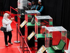 Video: Melihat Pameran Artefak Rasulullah di Bogor