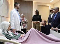 Aksi Kemanusiaan, Meghan Markle & Pangeran Harry Temui Korban Luka Bakar Gaza