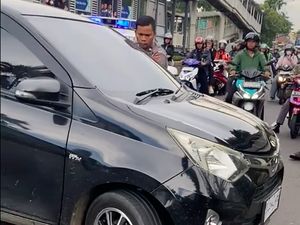 Cerita Warga Lihat Mobil Ugal-ugalan di Jakpus: Udah Kayak Mainan Ditabrakin