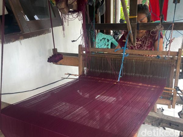 Perajin Sarung Tenun Goyor di Sidoarjo Kebanjiran Pesanan Jelang Lebaran