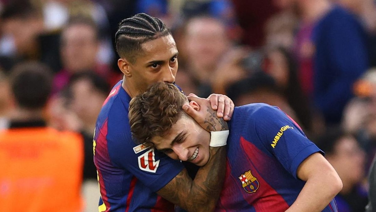 Raphinha yakin Barcelona bisa comeback di leg kedua Semifinal Copa del Rey. (REUTERS/Albert Gea)
