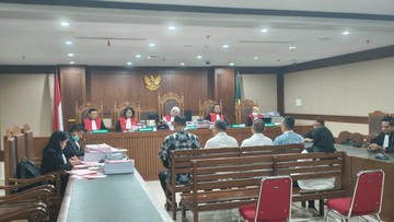 Mantan Pejabat Tinggi Kominfo Dihadapkan pada Tuntutan Hukum Korupsi Berat