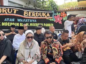 Tokoh Masyarakat hingga Warga Hadiri Pemakaman Alex Neordin di Kebun Bunga