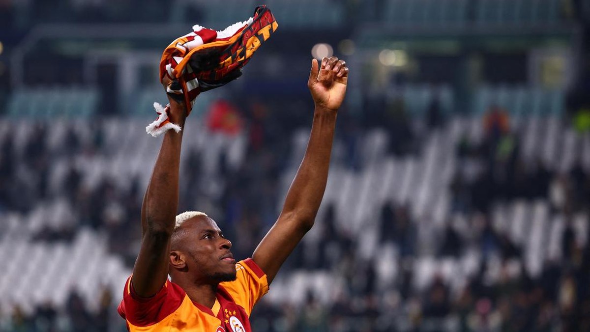 Victor Osimhen berharap Galatasaray terhindar dari Liverpool di babak 16 besar Liga Champions (Foto: REUTERS/Guglielmo Mangiapane)