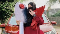 Wardatina Mawa Bahagia Punya Mobil Baru