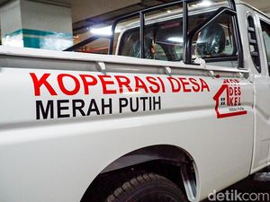 Video Wujud Pick Up Mahindra Scorpio Berstiker Koperasi Merah Putih