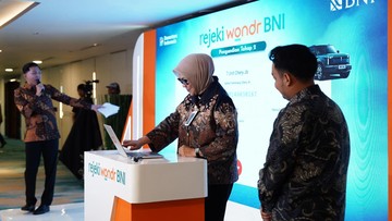 Berita dari Detik Finance: BNI Umumkan Pemenang Tahap II Rejeki wondr, Hadiah Mercedes-Benz New E300