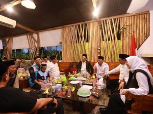 Bupati Banyuwangi Ipuk Fiestiandani buka dialog dengan tokoh lintas elemen. Acara ini memperkuat sinergi dan kolaborasi dalam membangun daerah.