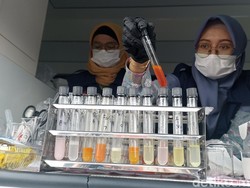 Dinkes Tulungagung dan BPOM Uji Sampel Puluhan Takjil, Ini Hasilnya