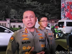 Pengamanan Humanis, Demo Mahasiswa di Depan Mabes Polri Berlangsung Aman
