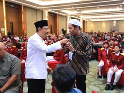Buka Puasa Bersama Anak Sekolah Rakyat, Gus Ipul Ungkap Spirit Al-Quran