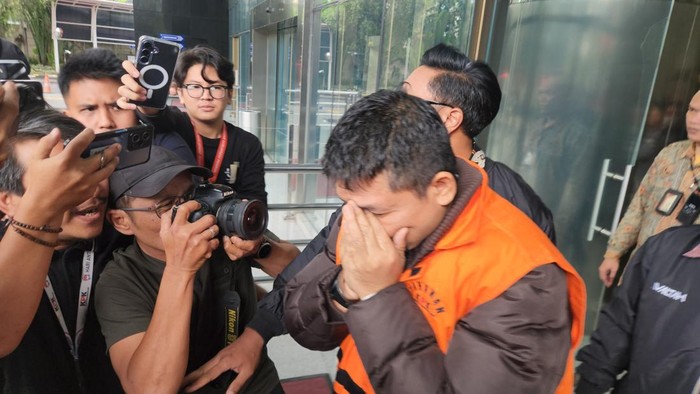 Sidang Perdana Pejabat Bea Cukai Budiman di Kasus Importasi Digelar 28 Juli Kepala Seksi Intelijen Cukai P2 DJBC Bea Cukai, Budiman Bayu Prasojo (BBP)-(Adrial/detikcom)