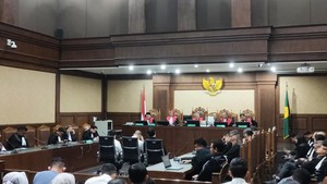 5 Terdakwa Kasus Korupsi Minyak Mentah Divonis 9-13 Tahun Penjara