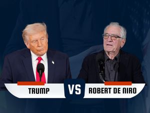 Video Donald Trump Ancam Robert De Niro Meninggalkan AS