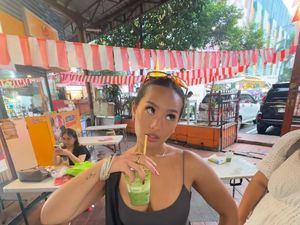 Serunya Zahwa Massaid saat Jajan Matcha hingga Cicip Peach Cobbler