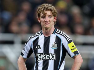 Gordon Diminta Fokus ke Newcastle di Tengah Rumor Arsenal