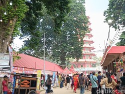 Pulau Kemaro Palembang Dipadati Warga hingga Turis Malaysia