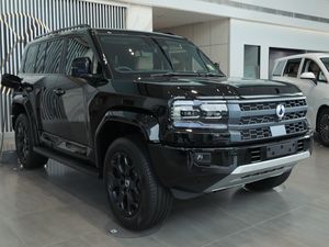 Denza B5 Udah Mejeng di Dealer, Bisa Dipesan dengan DP Rp 50 Juta!