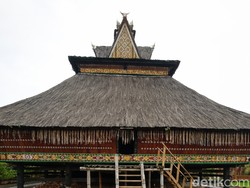 Keunikan Garista, Rumah Adat Karo dan Nilai Filosofinya