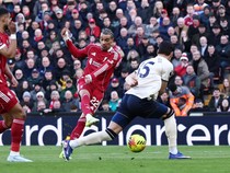 Sudah Bikin 16 Gol, Ekitike Tak Puas!