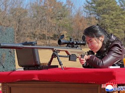 Korut Rilis Foto Putri Kim Jong Un Tembakkan Senapan, Apa Maksudnya?