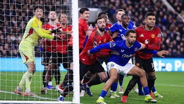 Badan Wasit Akan Kaji Cara Tangani 'Gulat Bebas' di EPL Musim Depan