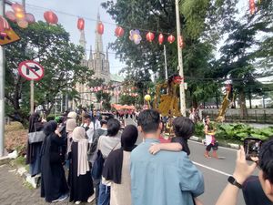 Warga Antusias Lihat Parade Kirab Puncak Imlek di Jakpus: Sekalian Ngabuburit