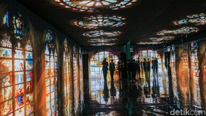 Umat Katolik Padati Jakarta Eucharistic Revival