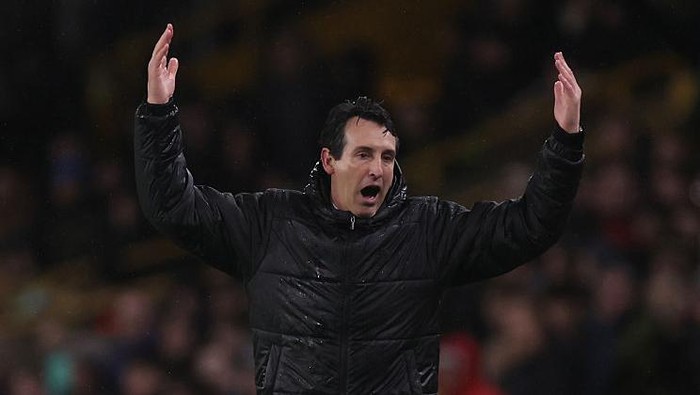 Unai Emery saat memimpin Aston Villa melawan Wolverhampton Wanderers.