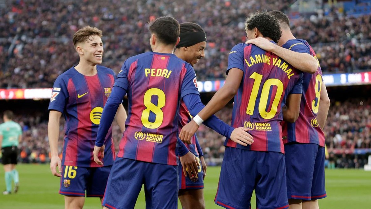 Barcelona meraih treble domestik pada musim pertama Flick dan kini masih berpeluang memenangi dua gelar di akhir musim. Foto: Getty Images/Soccrates Images