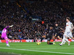 Babak Pertama, Semenyo Bawa Man City Ungguli Leeds 1-0