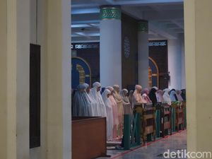 Jadwal Sholat Jawa Timur 4 Maret 2026 Lengkap Seluruh Wilayah