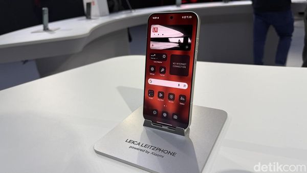 Wujud Leica Leitzphone, HP Rp 39 Jutaan Hasil Kolaborasi dengan Xiaomi