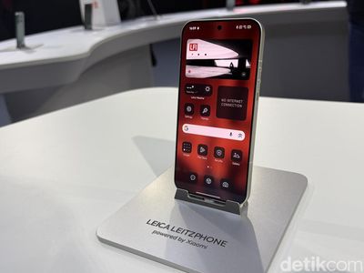 Wujud Leica Leitzphone, HP Rp 39 Jutaan Hasil Kolaborasi dengan Xiaomi