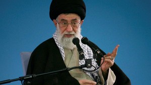 Before-After Kediaman Ali Khamenei yang Hancur Dibom AS-Israel