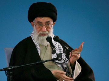 Before-After Kediaman Ali Khamenei yang Hancur Dibom AS-Israel