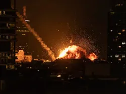 Rudal Iran Hantam Kota Dekat Tel Aviv Israel, 12 Orang Terluka