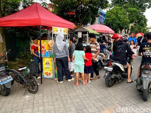 Berburu Takjil di Dekat Masjid Al Jabbar, Ini Rekomendasinya