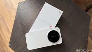 Unboxing Xiaomi 17 Ultra yang Makin Tipis dan Gahar