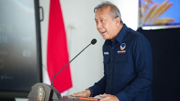 Marak Kepala Daerah Kena OTT, Waka DPR Saan: Biaya Politik Harus Disisir