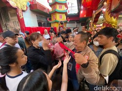 Warga War Jenggot Naga di Pontianak, Percaya Bawa Rezeki dan Tolak Bala