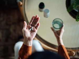 Vitamin Apa yang Penting Saat Puasa dan Bagaimana Cara Mengonsumsinya?