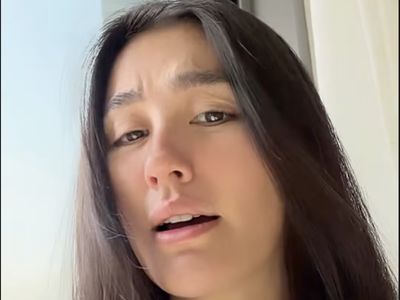 Agnez Mo Perlihatkan Kondisi Tempat Menginap di Dubai, Pastikan Aman