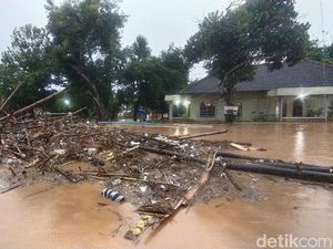 Ini Biang Kerok Meluapnya Sungai Tanjung Nganjuk yang Rendam Puluhan Rumah