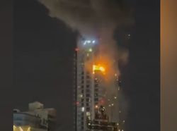 Terekam Video, Drone Iran Hantam Apartemen Mewah di Bahrain!