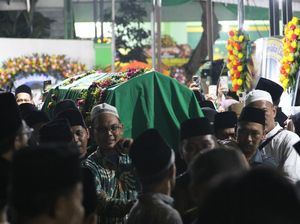 Jenazah Ketua KPAI Margaret Aliyatul Maimunah Tiba di Jombang untuk Dimakamkan