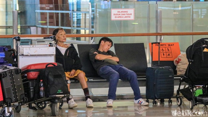 Konflik Memanas, Maskapai Tunda dan Batalkan Rute Timur Tengah