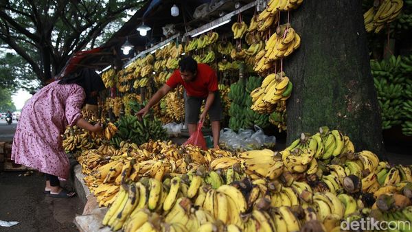 Lesunya Penjualan Pisang di Pasar Lembang Ciledug